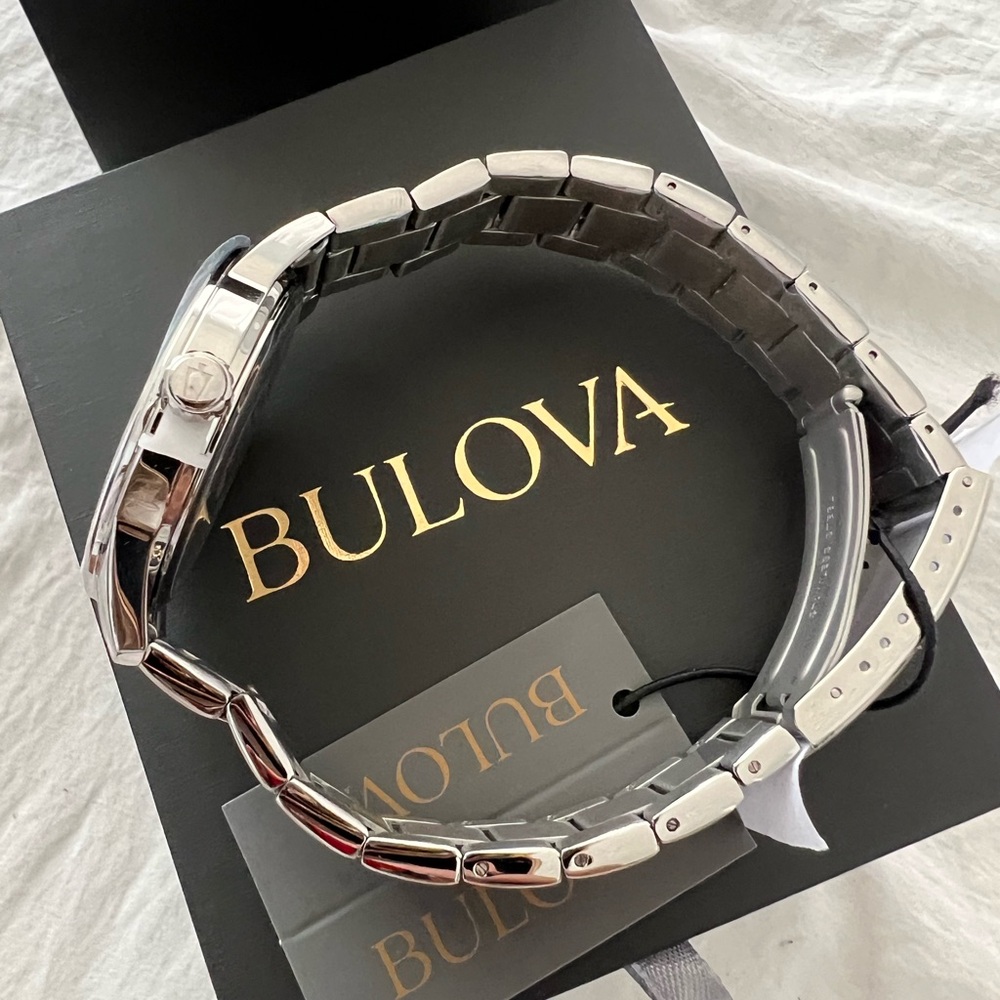 👑✅PRICE FIRM✅Mens Bulova Silver Watch with Black Dial. Brand new! - Picture 8 of 16